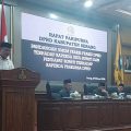 Fraksi Partai Gerindra DPRD Kabupaten Serang menyampaikan pandangan umum dalam Rapat Paripurna terkait revisi Perda Pengelolaan Persampahan, Rabu, 18 Februari 2026