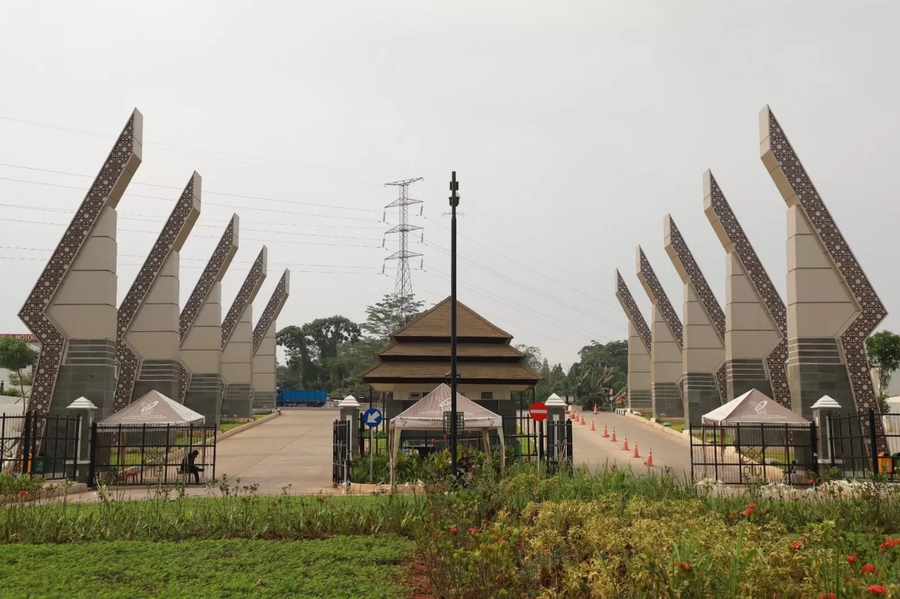 Gedung UIN Sultan Maulana Hasanuddin Banten yang mencerminkan peningkatan kualitas riset dan publikasi ilmiah.