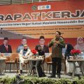 Ketua Dewan Pengawas UIN SMH Banten Ruchman Basori menyampaikan arahan strategis pengembangan kampus dalam Rapat Kerja UIN SMH Banten di Tangerang, Rabu, 4 Februari 2026