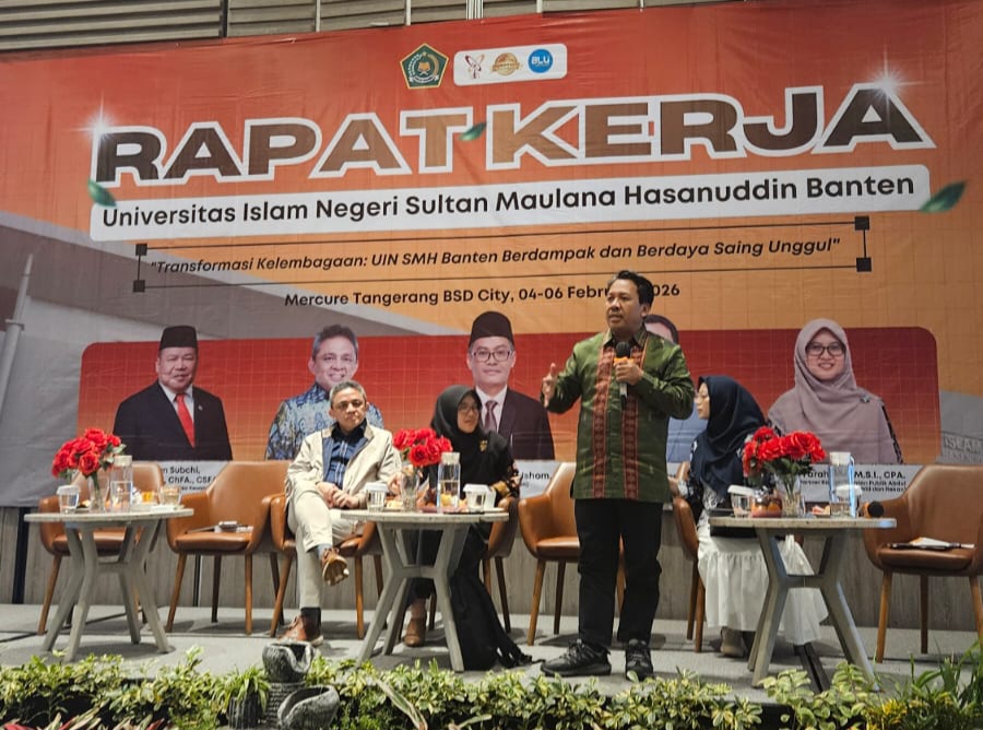 Ketua Dewan Pengawas UIN SMH Banten Ruchman Basori menyampaikan arahan strategis pengembangan kampus dalam Rapat Kerja UIN SMH Banten di Tangerang, Rabu, 4 Februari 2026