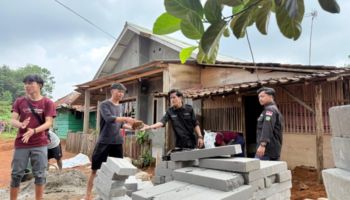 Enam Tahun Terlunta, Mahasiswa Bergerak: BEM Banten Bersatu Bangun Taman Baca dan Benahi Majlis Ta’lim di Lebak Gedong