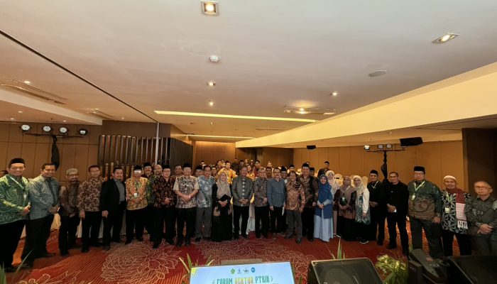 Direktur Jenderal Pendidikan Islam Kemenag RI Amin Suyitno saat memberikan arahan dalam Forum Rektor PTKIN di Medan, Sumatera Utara.