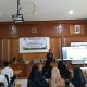 Peserta LDKR ROHIS SMKN 8 Kota Serang mengikuti pembekalan kepemimpinan dan manajemen organisasi di Aula SMKN 8 Kota Serang, Selasa, 10 Februari 2026