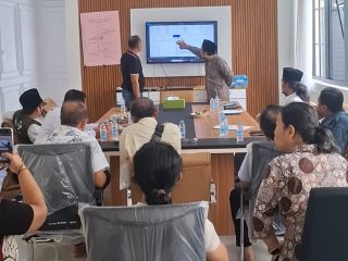 Rapat persiapan Kirab Budaya Lintas Iman FKUB Kota Serang yang digelar Selasa, 10 Februari 2026 untuk mematangkan agenda Mapag Puasa Ramadan dan Imlek 2026 di Royal Baroe.