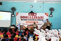 Relawan TAGANA Kabupaten Serang bersiaga saat menjalankan tugas kebencanaan di wilayah rawan bencana.