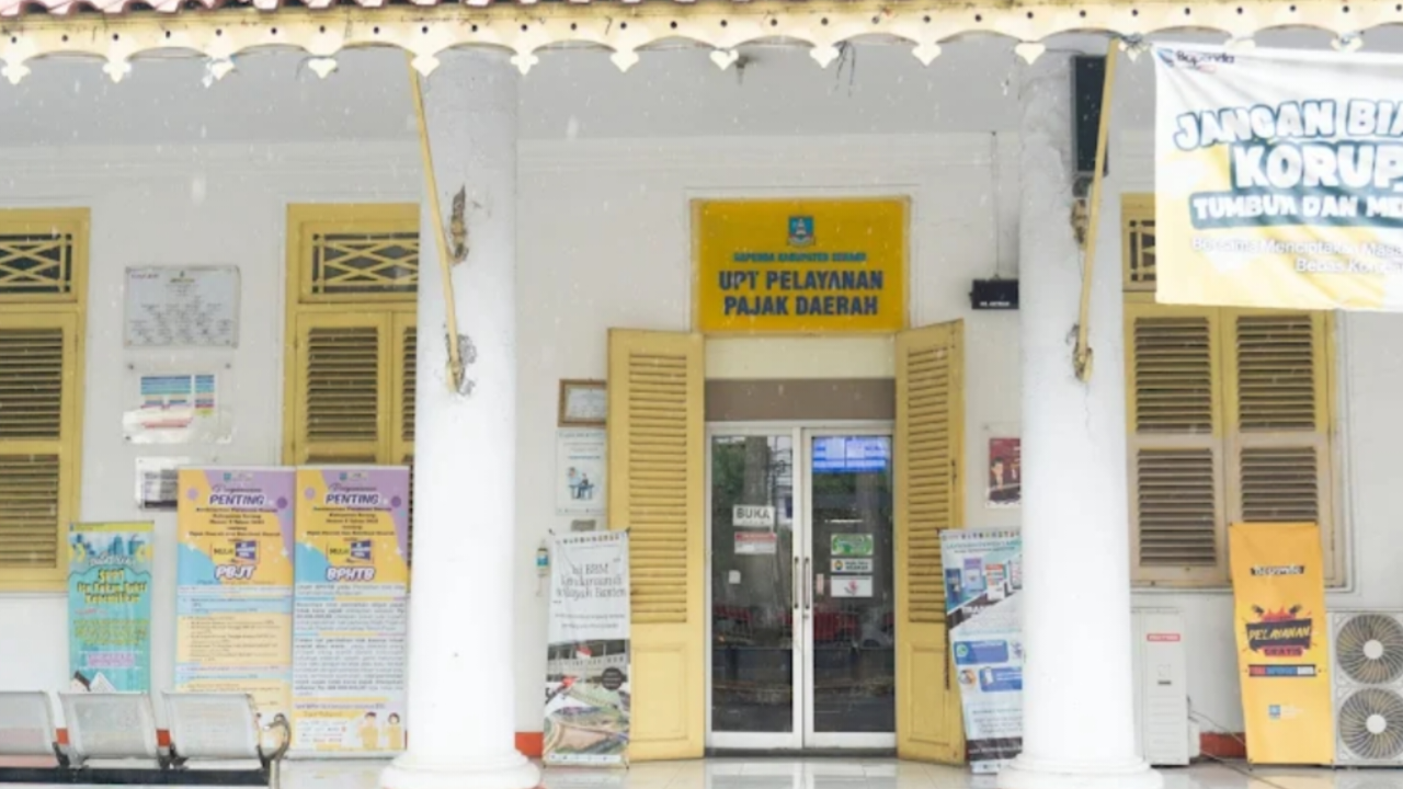 Kantor Bapenda Kabupaten Serang. Anggaran insentif pemungutan pajak dan retribusi daerah mencapai Rp34,2 miliar dalam APBD 2026.