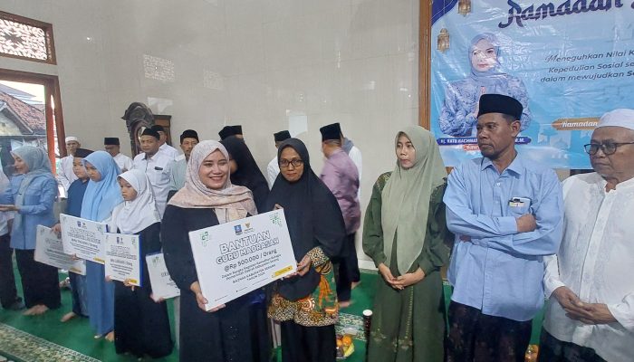 Safari Ramadan di Kramatwatu, Dewan Desi Ferawati Hadiri Bantuan untuk Yatim hingga Guru Ngaji, Sekaligus Peringatkan Mudik 2026