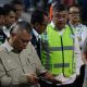 Menteri Perhubungan Dudy Purwagandhi bersama jajaran Korlantas Polri dan Pelindo meninjau langsung arus mudik sepeda motor di Pelabuhan Ciwandan yang terpantau lancar tanpa antrean.