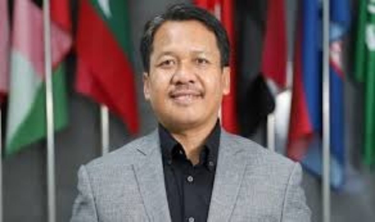 Beasiswa Indonesia Bangkit 2026 membuka peluang kuliah gratis bagi mahasiswa berprestasi di bidang keagamaan dan sains.