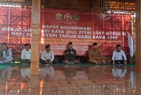 Tokoh agama, pemerintah, dan aparat keamanan mengikuti rapat koordinasi FKUB Kota Serang di Kebun Kebangsaan Waladun Sholeh, Walantaka, Selasa, 17 Maret 2026