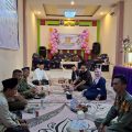 Direktur Klinik MMC bersama jajaran tamu undangan saat perayaan milad ke-20 di Aula Lantai 2 Klinik MMC Menes, Pandeglang, Jumat, 10 April 2026