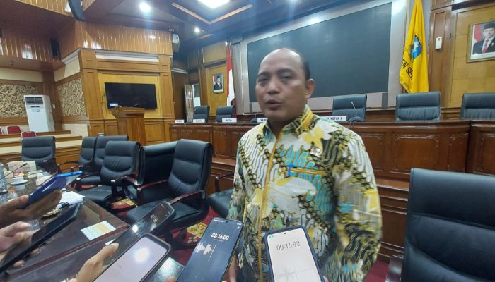 Ketua DPRD Kabupaten Serang, Bahrul Ulum