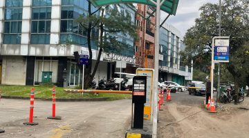 Korbannya bernama Dennis yang merupakan kader Ansor Kota Tangsel. Peristiwa tersebut diketahui terjadi pada 24 Oktober 2025. 