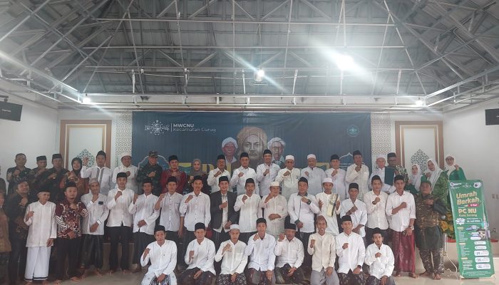 Pelantikan pengurus MWCNU Kecamatan Curug, Kota Serang, di Pondok Pesantren Hidayatul Mubtadiin Bani Nurzen, Kamis, 30 April 2026, berlangsung khidmat dan penuh semangat kebersamaan.