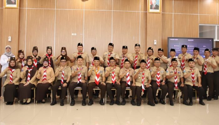 Prosesi pelantikan Majelis Pembimbing Gugusdepan dan Tim Pembina Pramuka UIN SMH Banten masa bakti 2025–2027 di Serang, Senin, 6 April 2026