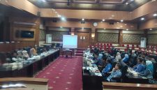 Rapat Pansus DPRD Kabupaten Serang saat membahas LKPJ Bupati 2025 yang diwarnai minimnya kehadiran OPD