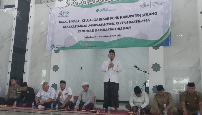 Suasana halalbihalal PCNU Kabupaten Serang di Ponpes Nurul Abror yang dirangkai dengan sosialisasi BPJS Ketenagakerjaan.