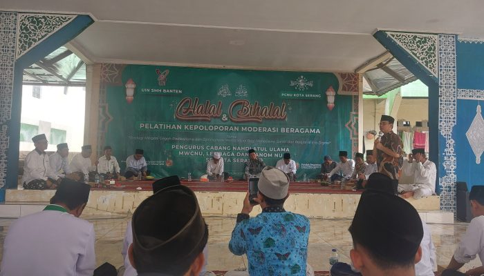 Suasana halalbihalal PCNU Kota Serang di Pondok Pesantren Al-Fathaniyah, Minggu, 12 April 2026, yang dihadiri para kiai dan pengurus NU dari berbagai tingkatan.