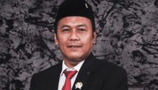 Anggota DPRD Banten saat mengikuti rapat pembahasan Propemperda 2026 yang memuat sejumlah raperda strategis terkait pendidikan, UMKM, hingga tata kelola BUMD.