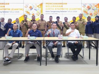 Aparatur kelurahan mengikuti pembinaan pengelolaan data dalam program Kelurahan CANTIK 2026 di Tangerang Selatan