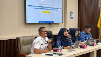Diskominfo Kota Tangerang mempercepat transformasi pemerintahan digital melalui pelatihan statistik sektoral berbasis big data untuk seluruh OPD. Program ini ditargetkan mampu menghadirkan layanan publik yang lebih cepat, akurat, dan tepat sasaran.