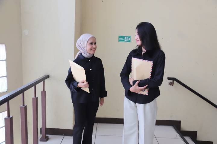 Gelombang lowongan kerja kembali dibuka di Kota Tangerang. Posisi chef, driver, sales officer hingga tenaga produksi tersedia untuk lulusan SMA hingga sarjana pada pekan ini.