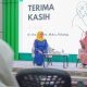 General Manager PLN Indonesia Power UBP Suralaya bersama pengurus PIKK dan peserta seminar keluarga saat mengikuti kegiatan bertema peran istri dalam mendukung kinerja suami di Gedung ADB UBP Suralaya.