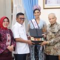 Gubernur Banten Andra Soni menerima kunjungan Puteri Indonesia 2026 Agnes Aditya Rahajeng di Gedung Negara Provinsi Banten, Kota Serang. Pertemuan itu membahas penguatan pendidikan, perlindungan perempuan dan anak, serta promosi budaya dan pariwisata Banten.