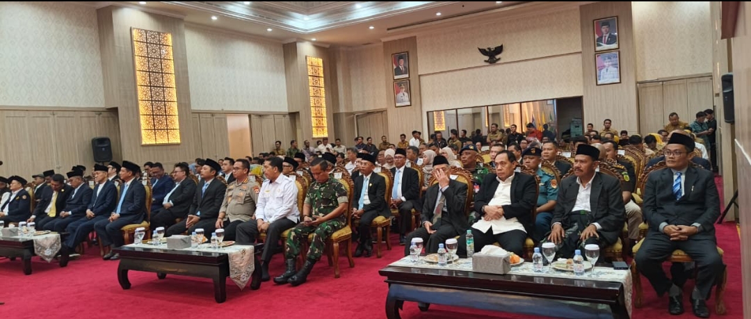Gubernur Banten Andra Soni bersama jajaran pengurus Forum CSR Provinsi Banten periode 2026–2030 usai pengukuhan di Pendopo Gubernur Banten, KP3B, Kota Serang, Senin 25 Mei 2026.
