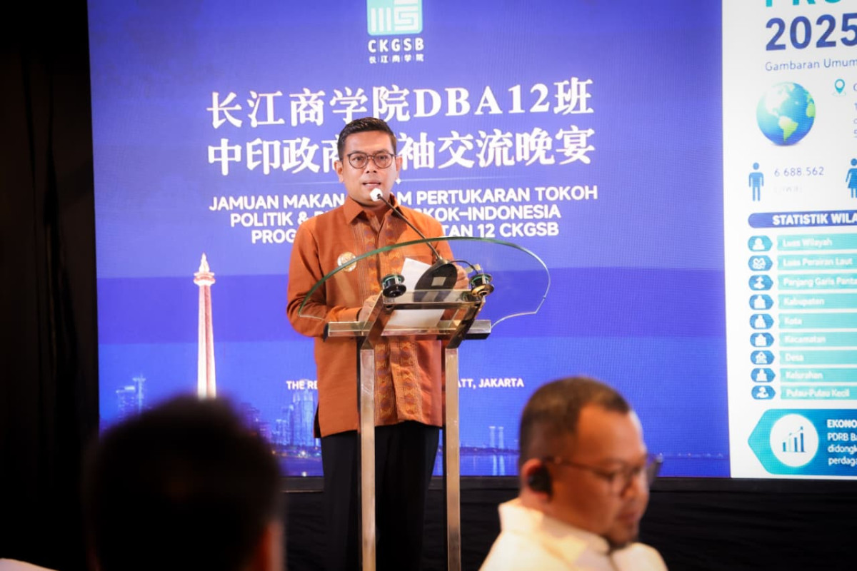Gubernur Banten Andra Soni saat menghadiri forum bisnis Indonesia–Tiongkok di Jakarta untuk mempromosikan potensi industri dan investasi Provinsi Banten