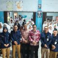 KPU Kabupaten Serang memberikan materi pendidikan pemilih kepada siswa MA Nurul Huda Baros dalam kegiatan sosialisasi demokrasi dan literasi politik di Baros, Selasa, 12 Mei 2026