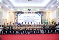 Ketua Kwarnas Gerakan Pramuka Budi Waseso bersama jajaran pengurus Mabida dan Kwarda Pramuka Banten usai pelantikan di Pendopo Gubernur Banten, Jumat, 8 Mei 2026.