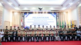 Ketua Kwarnas Gerakan Pramuka Budi Waseso bersama jajaran pengurus Mabida dan Kwarda Pramuka Banten usai pelantikan di Pendopo Gubernur Banten, Jumat, 8 Mei 2026.