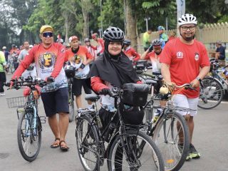 Komunitas Federal Tangerang atau Fedtang membuktikan sepeda lawas bukan sekadar hobi. Lewat solidaritas, kegiatan sosial, hingga dukungan UMKM, komunitas ini berkembang menjadi wadah persaudaraan yang kuat di Tangerang.