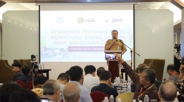 Suasana kawasan gedung bertingkat di Kota Tangerang Selatan. Pemkot Tangsel resmi meluncurkan pedoman teknis bangunan hemat energi untuk mendukung target nol emisi nasional