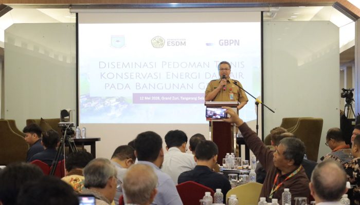 Suasana kawasan gedung bertingkat di Kota Tangerang Selatan. Pemkot Tangsel resmi meluncurkan pedoman teknis bangunan hemat energi untuk mendukung target nol emisi nasional