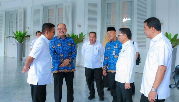 Pemprov Banten dan Pemkot Tangerang mempercepat normalisasi Situ Bulakan dan Sungai Cirarab untuk menekan banjir di Periuk dan Tangerang Raya. Kapasitas tampung air ditarget naik hingga 600 ribu meter kubik.