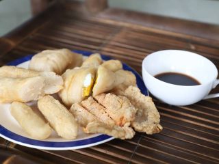 Pempek 88 Tangerang Meledak, Cuko Hitam Khas Palembang Bikin Pembeli Rela Antre dan Ketagihan