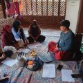 Peserta program pendidikan ReliQ dan BAZNAS RI bersama pendamping saat mengikuti pembinaan pendidikan tinggi bagi generasi muda Masyarakat Adat Kasepuhan Karang di Kabupaten Lebak, Banten.