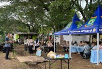 Petani bersama jajaran Pemkot Tangerang dan Polsek Batuceper melakukan penanaman jagung massal di lahan pertanian Kecamatan Batuceper sebagai upaya memperkuat ketahanan pangan daerah.