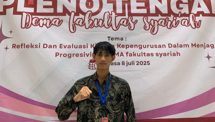 Profil Muhamad Syahid, Presiden Mahasiswa DEMA UIN Sultan Maulana Hasanuddin Banten 2026, dikenal aktif di organisasi, advokasi mahasiswa, dan kegiatan dakwah kampus.