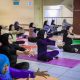 Puluhan warga mengikuti kelas yoga gratis yang diselenggarakan Dispora Kota Tangerang di Gedung Cisadane. Program ini menjadi salah satu upaya meningkatkan budaya hidup sehat di tengah masyarakat.