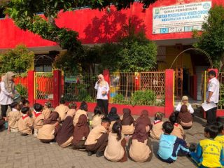 Gerak Cepat Puskesmas Karawaci Baru, Siswa SD di Tangerang Diajari Sikat Gigi Benar untuk Cegah Gigi Berlubang