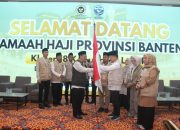 Dari Pendopo Lebak, 393 Calon Jemaah Haji Kloter 18 JKB Resmi Berangkat ke Tanah Suci