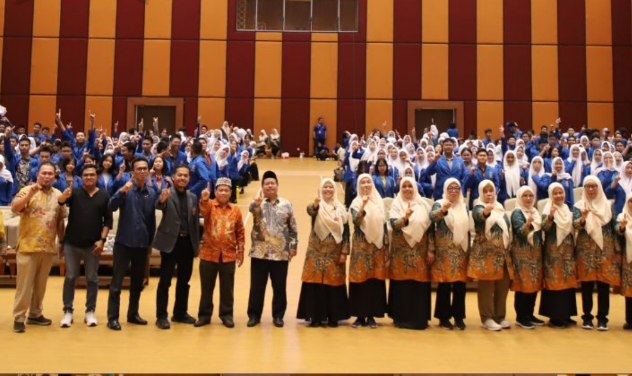 Sebanyak 500 siswa SMKN 1 Tangerang mengunjungi UIN SMH Banten untuk mengenal dunia kampus, program studi unggulan, hingga integrasi sains dan ilmu keagamaan modern.