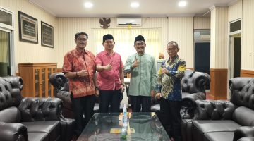 Rektor UIN Banten Prof Muhammad Ishom saat menerima audiensi alumni lintas generasi membahas legalitas Ikatan Alumni periode 2026–2029.