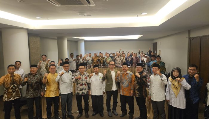 Rektor UIN SMH Banten Prof Muhammad Ishom saat menghadiri rapat koordinasi KKN Nusantara 2026 bersama perwakilan PTKIN se-Indonesia di Serang, Banten, Senin 11 Mei 2026
