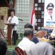 Retribusi tenaga kerja asing di Kota Tangerang melonjak hingga Rp8 miliar pada 2025. Wakil Wali Kota Tangerang Maryono menegaskan TKA wajib melakukan transfer ilmu dan teknologi kepada tenaga kerja lokal demi meningkatkan daya saing industri.