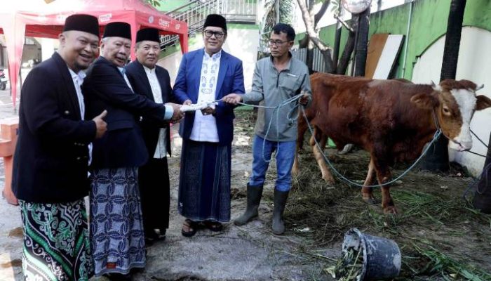 Ribuan jemaah memadati Masjid Raya Al-A’zhom Kota Tangerang saat pelaksanaan Salat Iduladha 1447 Hijriah bersama Wali Kota Sachrudin dan jajaran Pemkot Tangerang.