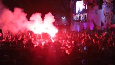 Ribuan pengunjung memadati area Creative Clothing Fest 2026 di Mall Balekota, Tangerang, menikmati konser musik dan berburu produk UMKM lokal.